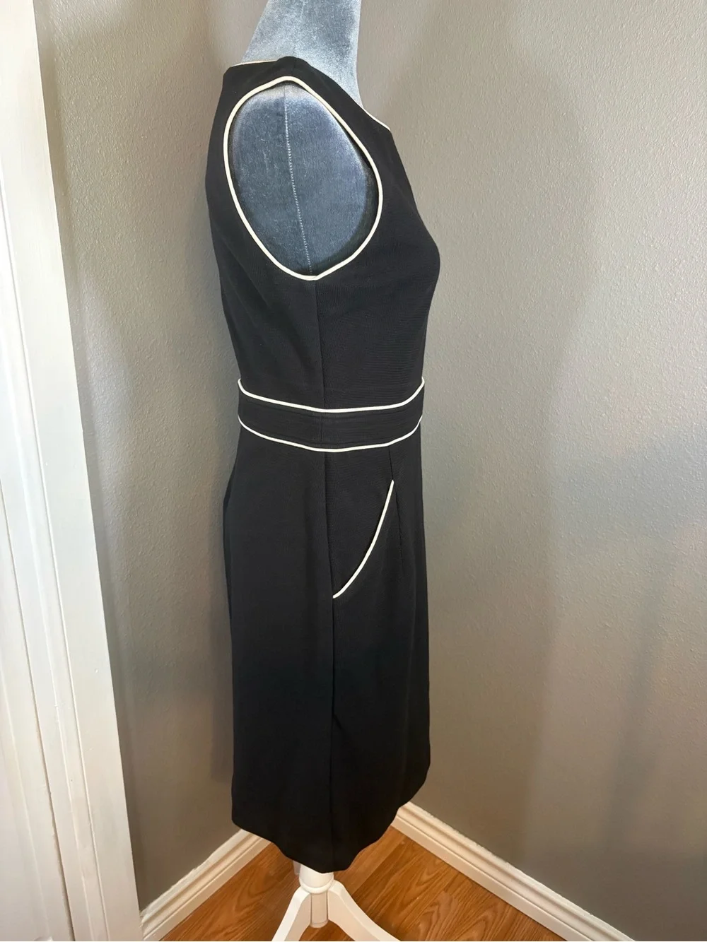 Tory Burch Meryl Sheath Dress Black with White Piping Size M